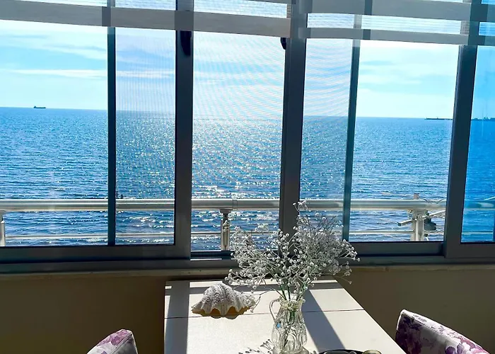 Apartment Cozy Beachfront Durrës