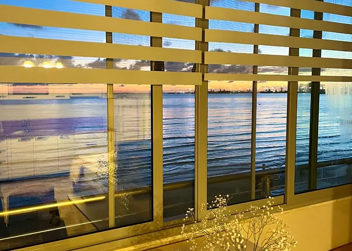 Cozy Beachfront Durrës