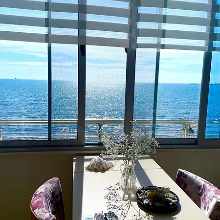 شقة Cozy Beachfront دراس